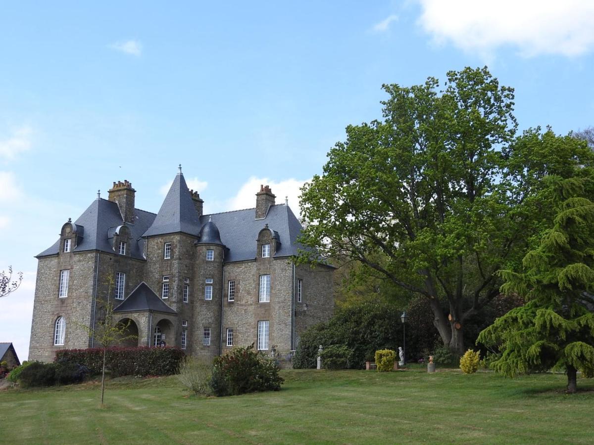 Chateau De Montbrault Fleurigné Exterior foto